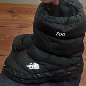 The North Face Boots 700 DryVent Size 9